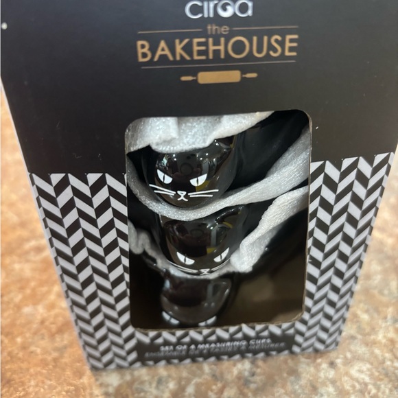Black Cat Ceramic Set of Measuring Cups - Picture 2 of 4